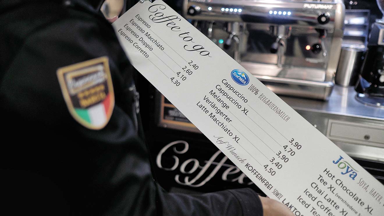 Mit einem Dutzend "Espressomobilen" versorgt Peter Lindmoser Kaffeeliebhaber ambulant mit untadeligem Espresso und Cappuccino.