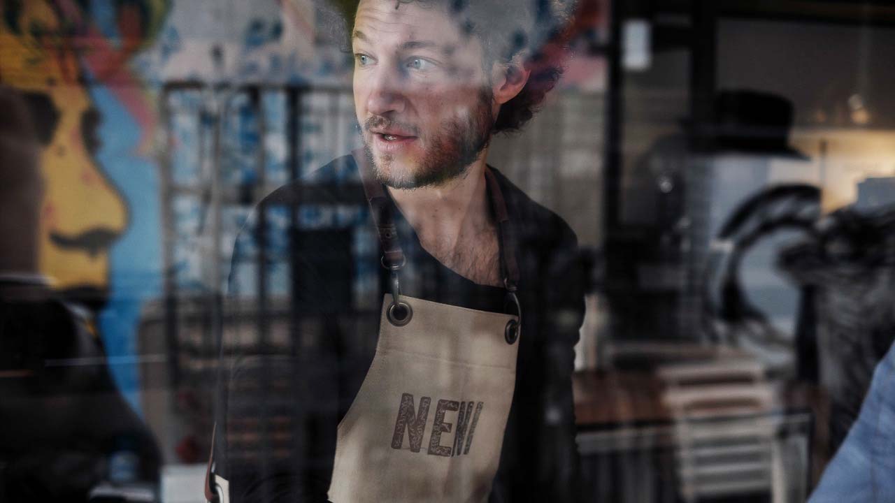 Nuriel Molcho betreibt auch das "Neni" am Naschmarkt. Einen Nebenraum kann "Nomade Moderne" als Verkaufsraum nützen.