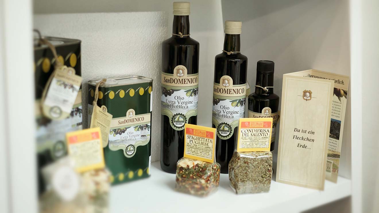 Apulischer Exportschlager: "Extravergine" steht für kaltgepresstes Olivenöl höchster Qualität. 