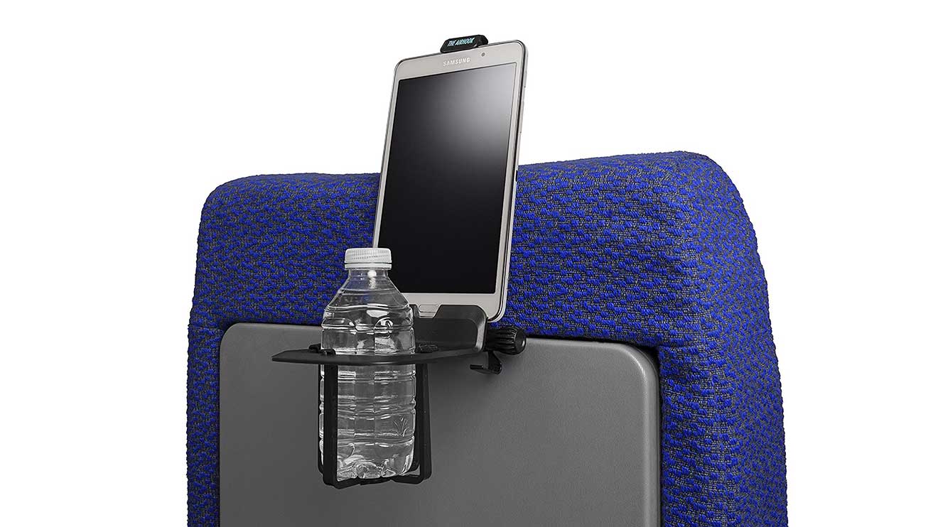 Mehr als ein Haken: Ein "Airhook" bietet Platz für Getränk, Kleidungsstück und für Tablet oder Smartphone.
